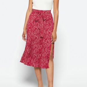 Like new stitch fix skies are blue red flowy skirt, small